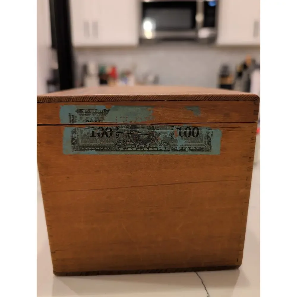 Vintage Vincent Cigar Co Kings Club Naturals Cedar Cigar Box Tampa Florida